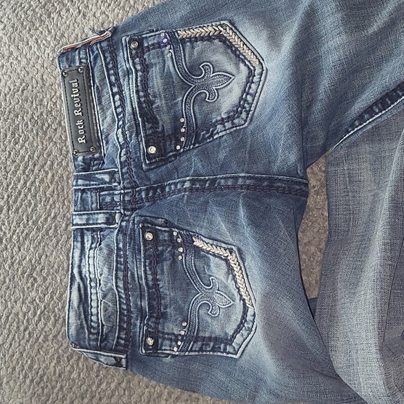 Jeans - Picture 1 of 3